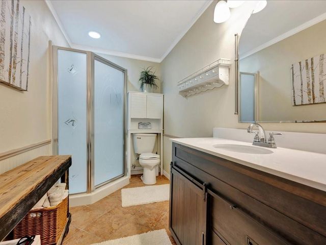 683 Water View Drive, Livingston, TX 77351
