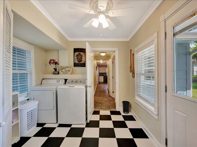 683 Water View Drive, Livingston, TX 77351