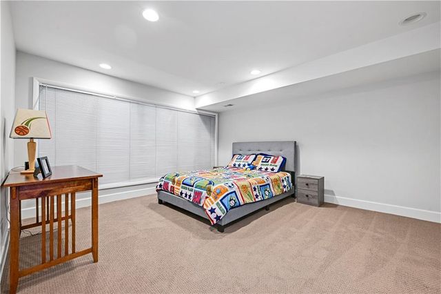 11021 Buena Vista Street, Leawood, KS 66211