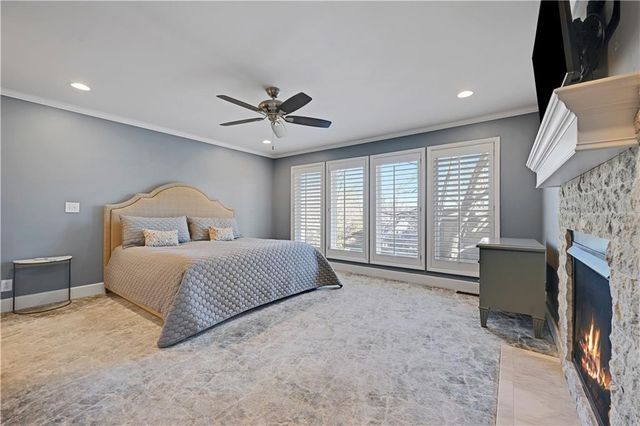 11021 Buena Vista Street, Leawood, KS 66211