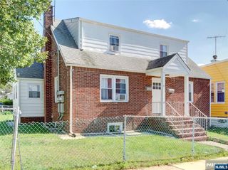 36 Orchard Place, Irvington, NJ 07111