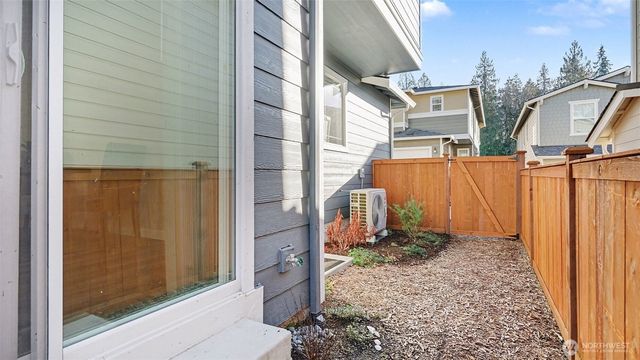 14363 271st Circle NE, Duvall, WA 98019