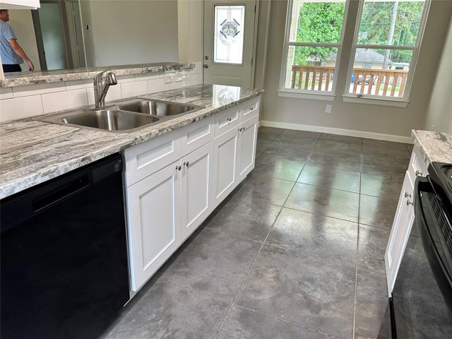 10796 Royal Magnolia, Conroe, TX 77303