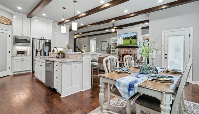 268 Via Taldo Street, Springdale, AR 72762
