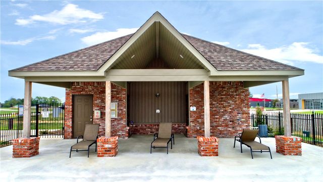 268 Via Taldo Street, Springdale, AR 72762
