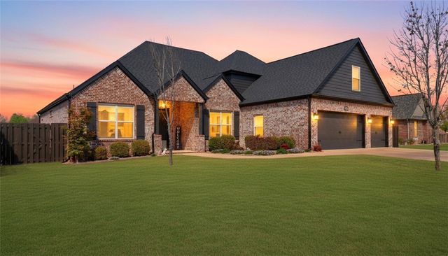 268 Via Taldo Street, Springdale, AR 72762