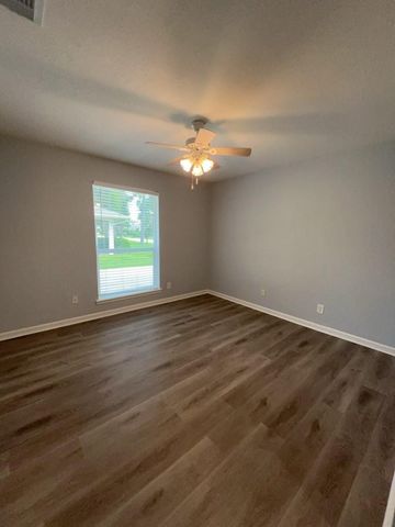 27226 Pyeatt Lane, Conroe, TX 77385