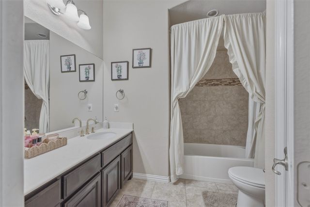 2955 Geneva Drive, Grand Prairie, TX 75054