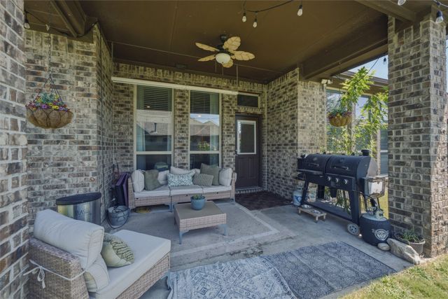 2955 Geneva Drive, Grand Prairie, TX 75054