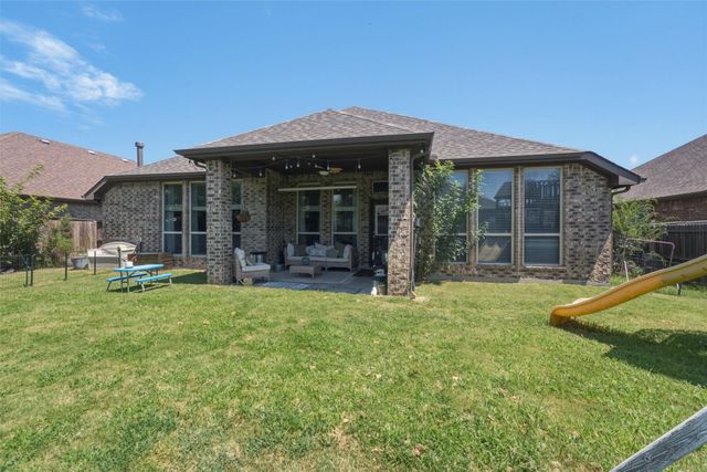2955 Geneva Drive, Grand Prairie, TX 75054