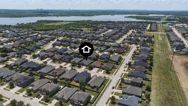 2955 Geneva Drive, Grand Prairie, TX 75054