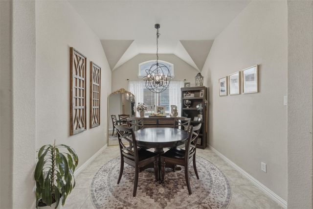 2955 Geneva Drive, Grand Prairie, TX 75054