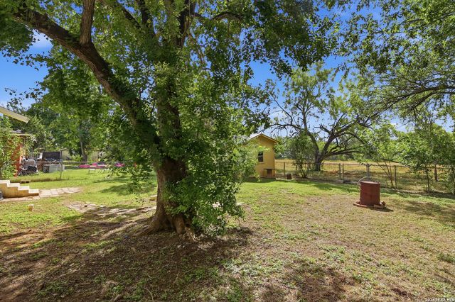 11590 S FOSTER RD, San Antonio, TX 78223