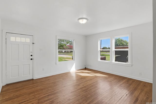 11590 S FOSTER RD, San Antonio, TX 78223