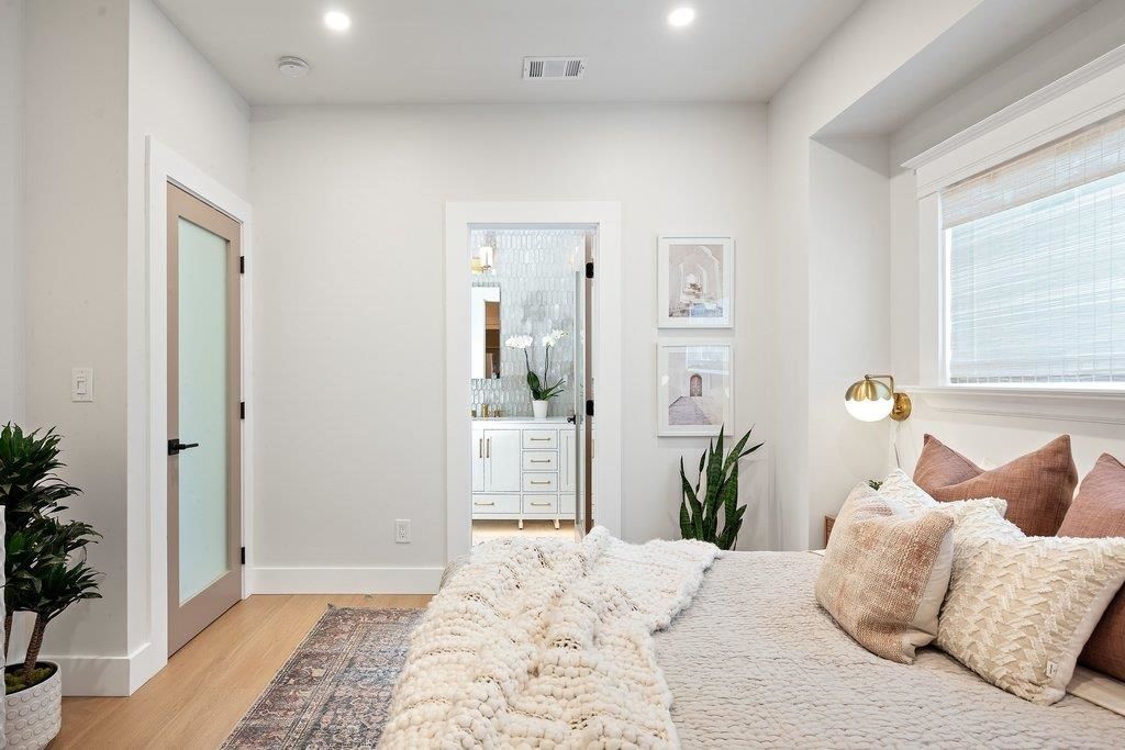 Image 19 of property listing at 1634 1634 Blake St, Berkeley, CA 94703