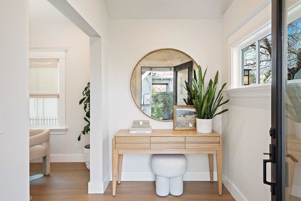 Image 4 of property listing at 1634 1634 Blake St, Berkeley, CA 94703