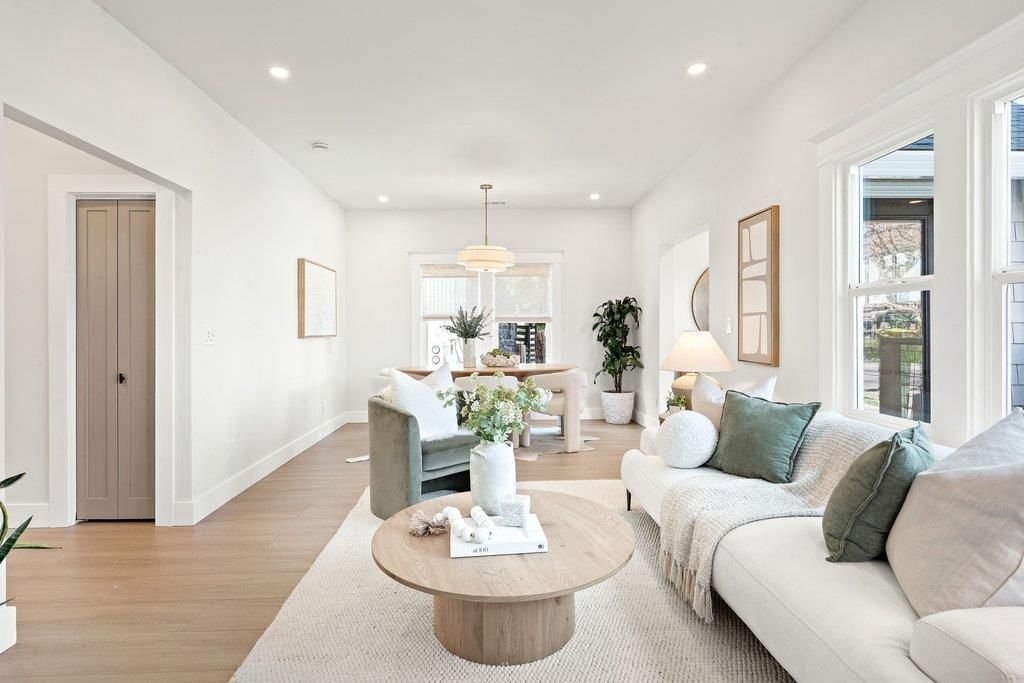 Image 7 of property listing at 1634 1634 Blake St, Berkeley, CA 94703