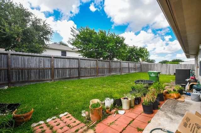 7926 Westington Lane, Houston, TX 77040