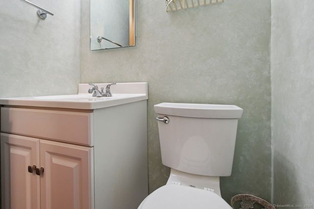 55 Grove Road, North Haven, CT 06473