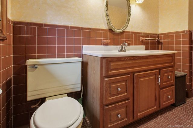 55 Grove Road, North Haven, CT 06473