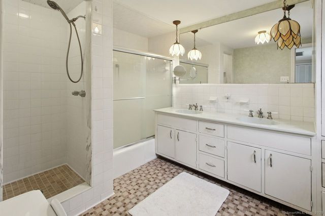 55 Grove Road, North Haven, CT 06473