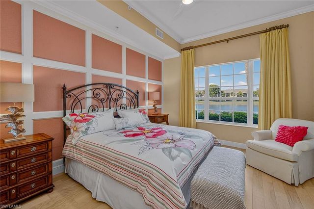 9263 Museo CIR 102, Naples, FL 34114