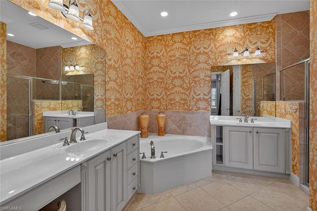 9263 Museo CIR 102, Naples, FL 34114