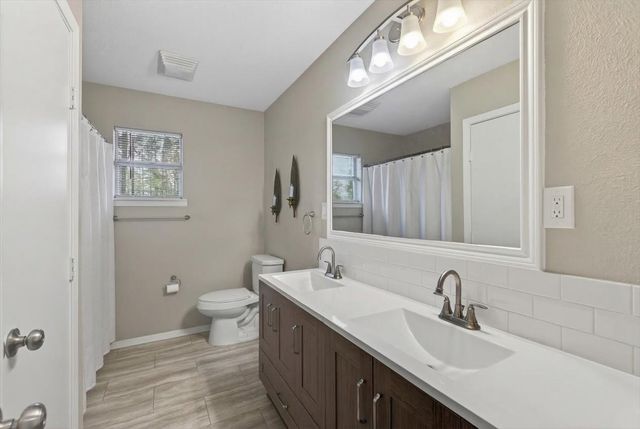 123 Carroll Drive, Athens, TX 75752