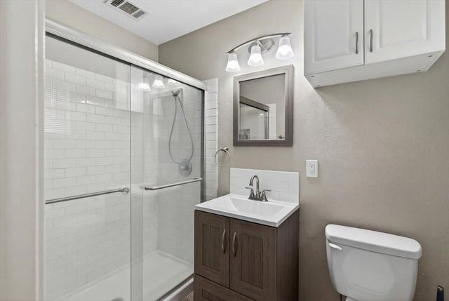 123 Carroll Drive, Athens, TX 75752