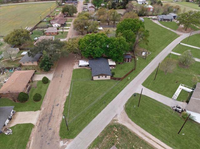 123 Carroll Drive, Athens, TX 75752