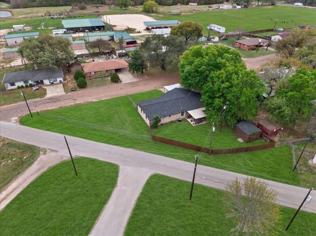 123 Carroll Drive, Athens, TX 75752