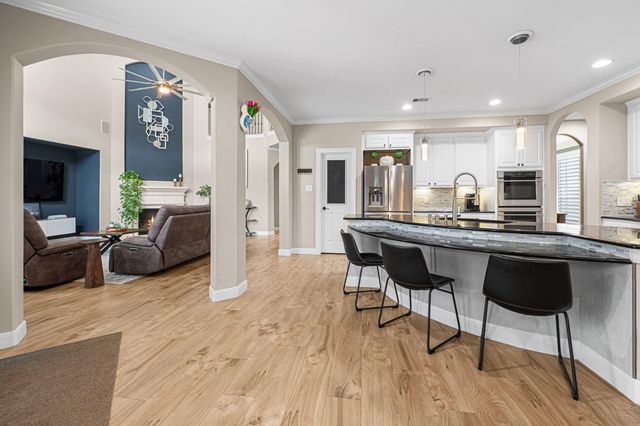 27903 Bracken Hurst Drive, Katy, TX 77494