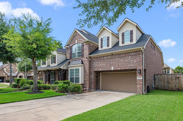 27903 Bracken Hurst Drive, Katy, TX 77494