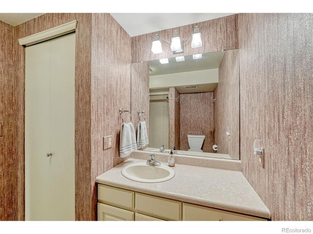 7325 W Clifton Avenue, Littleton, CO 80128
