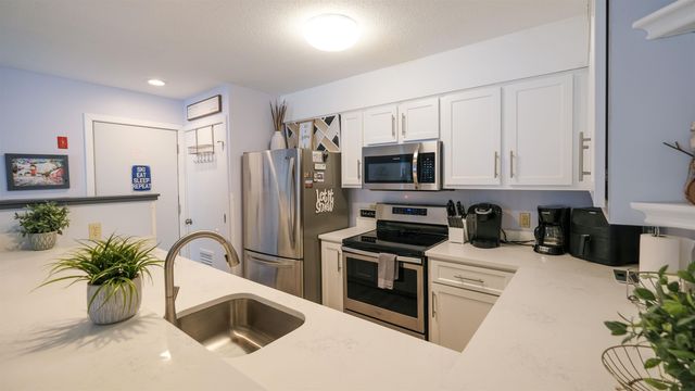 318 Mountain Road A302, Ludlow, VT 05149