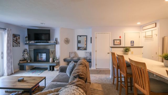 318 Mountain Road A302, Ludlow, VT 05149