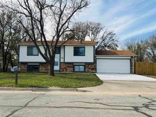 3109 N Rushwood St, Wichita, KS 67226