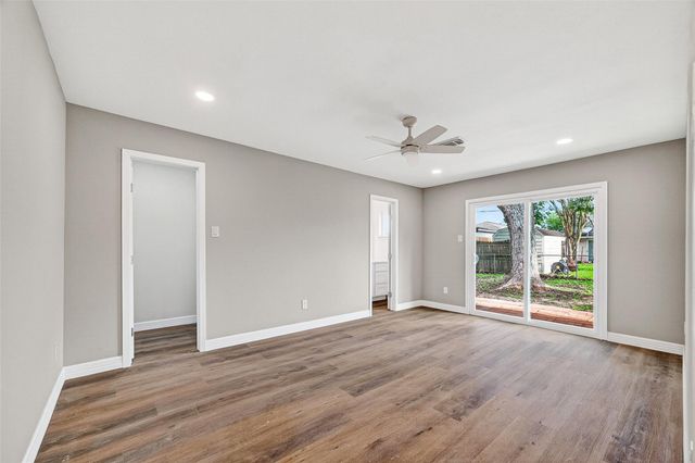 9723 Ebb Street, Houston, TX 77089