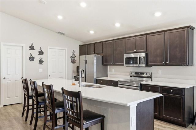 2447 MATTERHORN TRAIL, Davenport, FL 33837