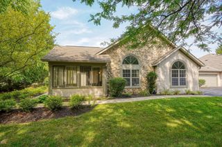 152 Stonebend Drive, Powell, OH 43065