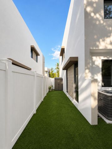 5531 W Oak Way, Fort Lauderdale, FL 33314