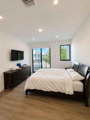 5531 W Oak Way, Fort Lauderdale, FL 33314