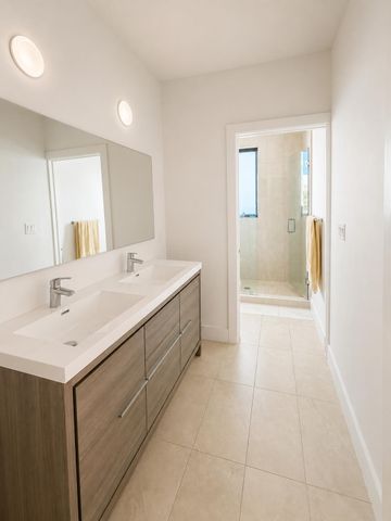 5531 W Oak Way, Fort Lauderdale, FL 33314