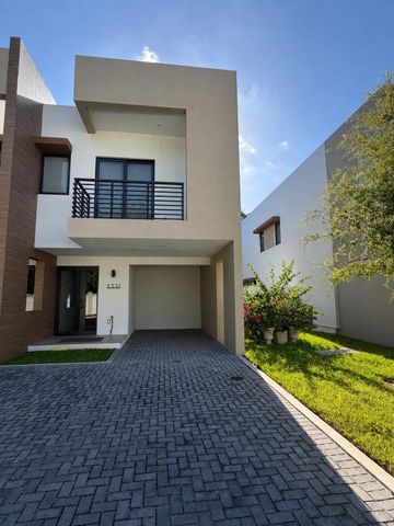 5531 W Oak Way, Fort Lauderdale, FL 33314