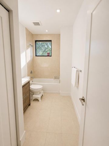 5531 W Oak Way, Fort Lauderdale, FL 33314