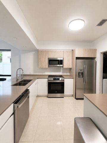 5531 W Oak Way, Fort Lauderdale, FL 33314