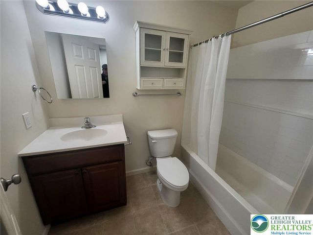 2169 South Poplar Street, Allentown City, PA 18103