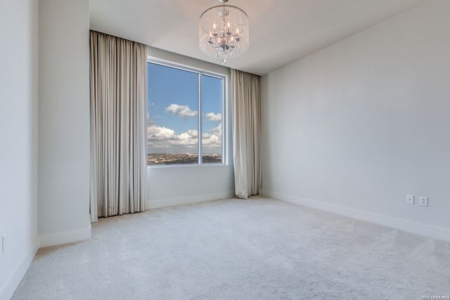 610 E Market St Unit 2510, San Antonio, TX 78205