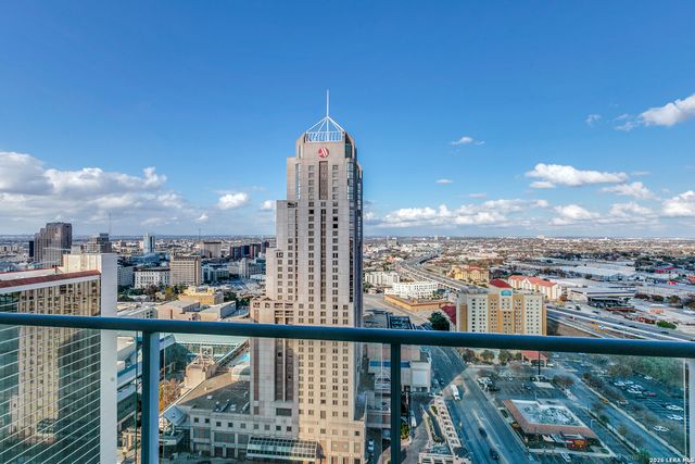 610 E Market St Unit 2510, San Antonio, TX 78205
