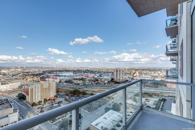 610 E Market St Unit 2510, San Antonio, TX 78205